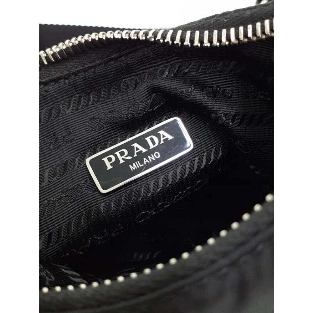 Prada ReEdition 2005 Saffiano Leather Chain Shoulder Bag Black - Picture 4 of 9